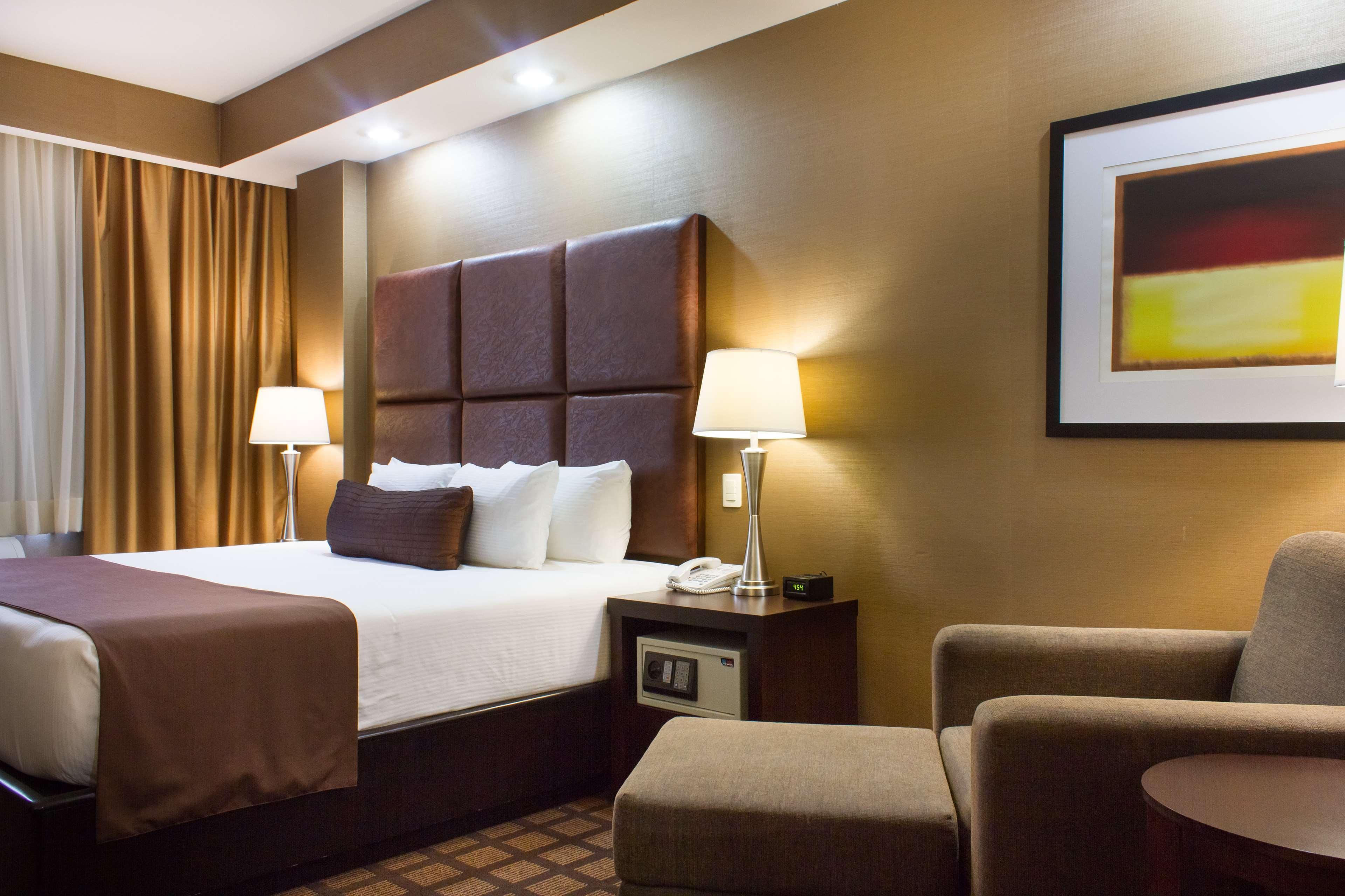 Best Western Premier Monterrey Aeropuerto Apodaca Zewnętrze zdjęcie A typical room at the hotel