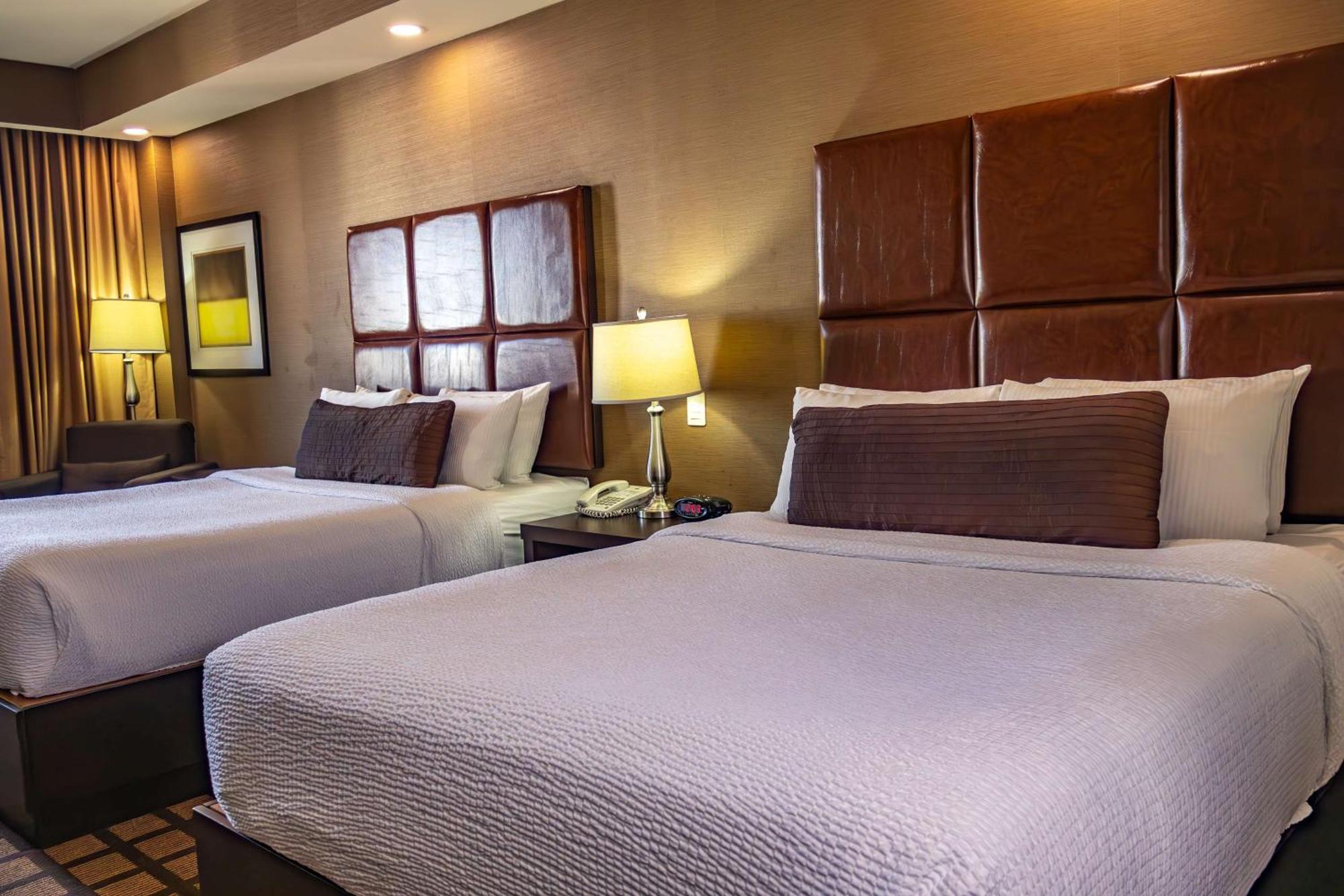 Best Western Premier Monterrey Aeropuerto Apodaca Zewnętrze zdjęcie A typical guest room at the Hilton Garden Inn